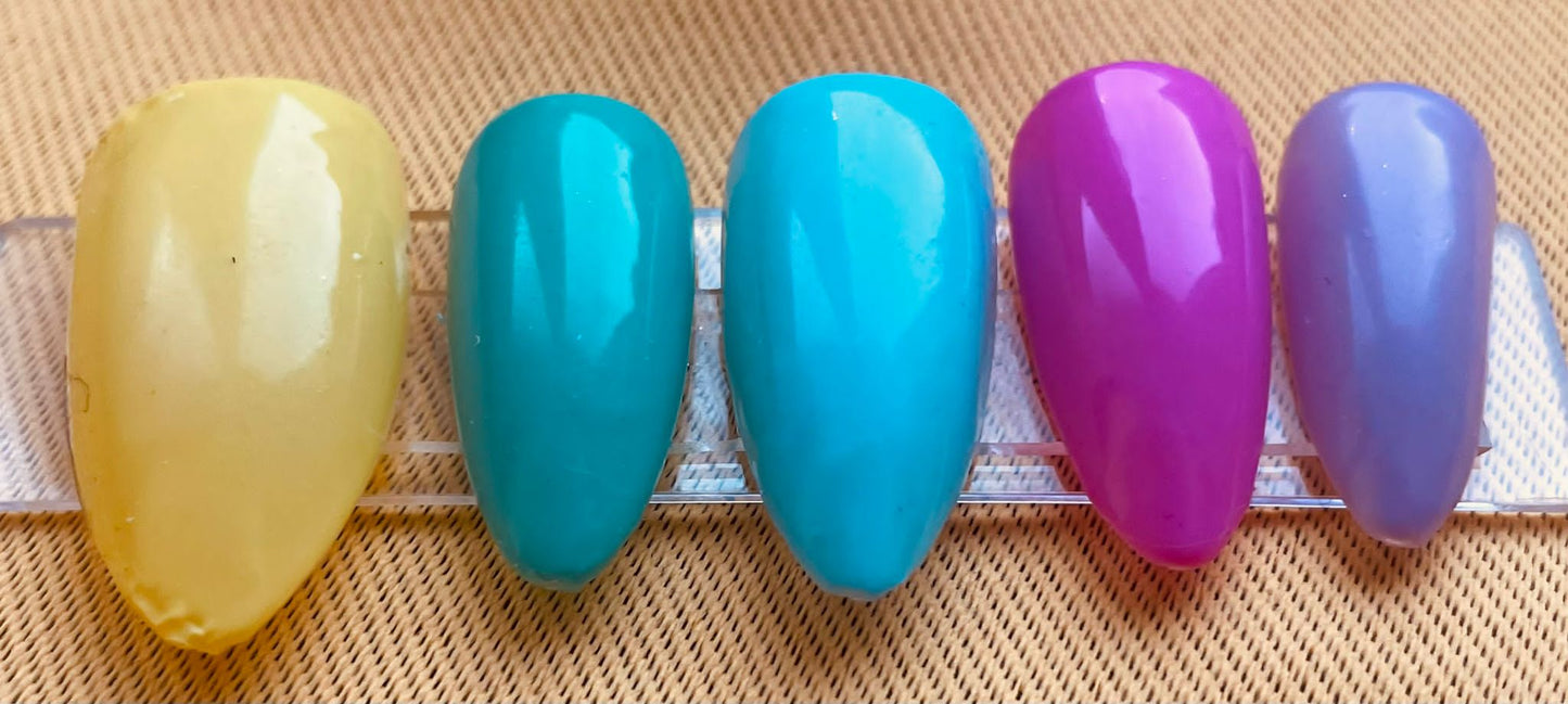 Plain colour press ons